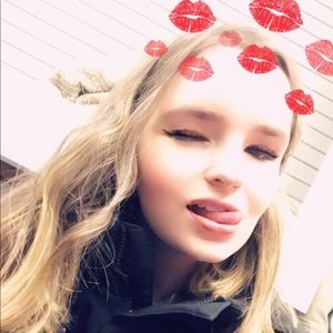 Meet your Posher, Mackenzie